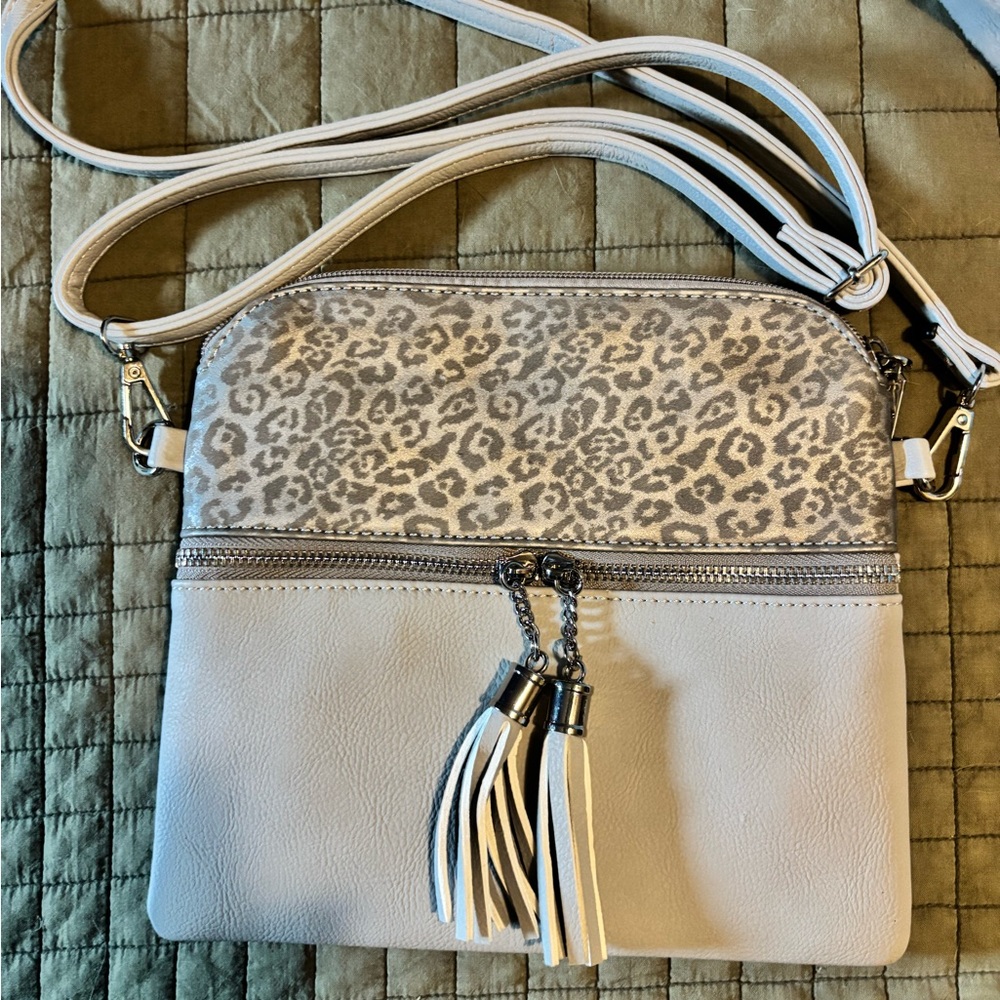 Leopard Print Crossbody Bag - White and Gray Jen & Co